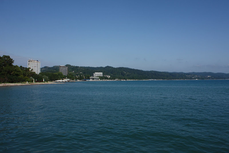 Абхазия за один день - Новый Афон и Сухум. Невероятная железная дорога.