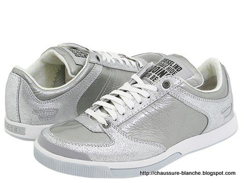 Chaussure blanche:chaussure-511424