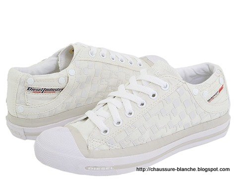 Chaussure blanche:chaussure-511425