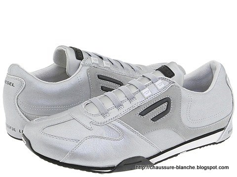 Chaussure blanche:chaussure-511707