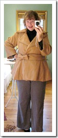 The lady grey belt. Tie, bow, buckle or none?