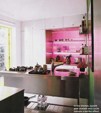 [pink-kitchen02[3].jpg]