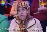 Eşarbı da bildiğin düğümlemiş Eşarbı da bildiğin düğümlemiş