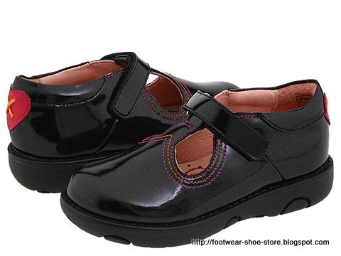 Footwear shoe store:shoe-167091