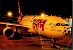 Avião-da-TAM-The-Magic-Red-Carpet