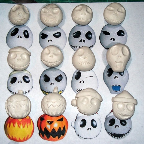 [NBC ornaments before baking[5].jpg]