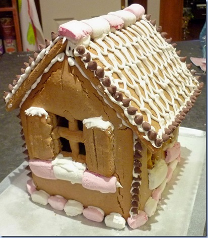 gingerbread house3