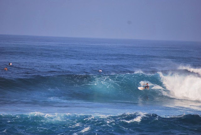 [Hawaii-Return to the source-first surf02[4].jpg]
