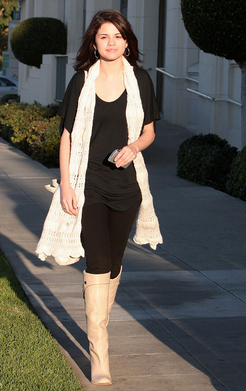 Selena Gomez: Compras Navideñas con Mami Mandy