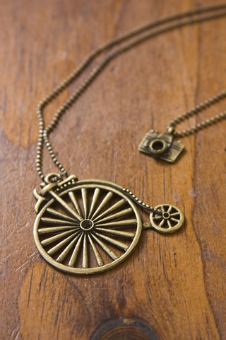 [necklace2[4].jpg]