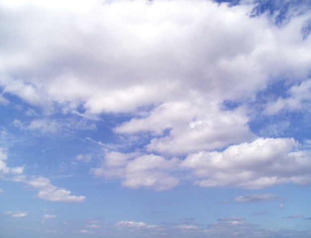 [cloud_702.jpg]