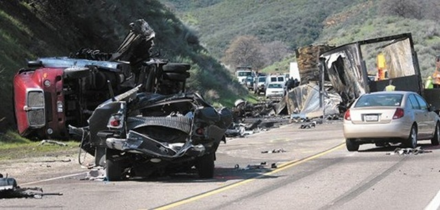[hiway166accident[7].jpg]