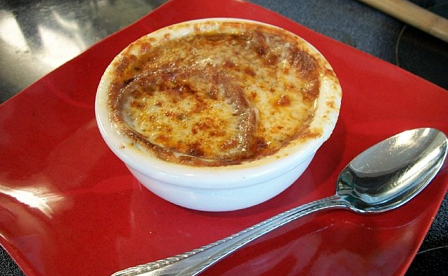 [french-onion-soup-eat[3].png]