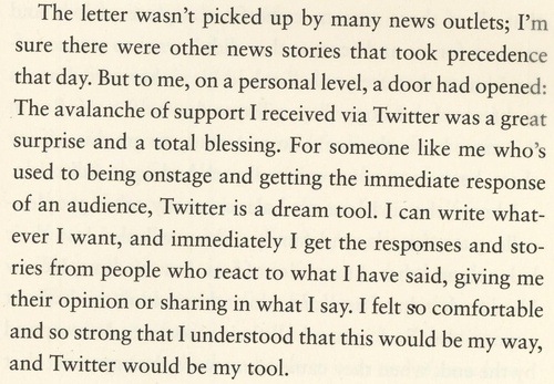 [rickymartin-twitter[3].jpg]