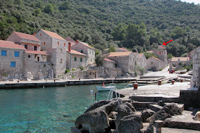 Lastovo - Lucica (1) with arrow.jpg