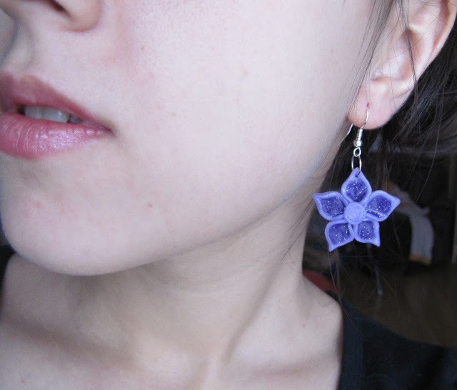 Floricele ascutite mov Cercei handmade fimo floricele mov