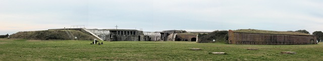 [fortpanorama4.jpg]