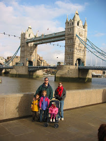 24 Dec 2002 - Tower Bridge, London.