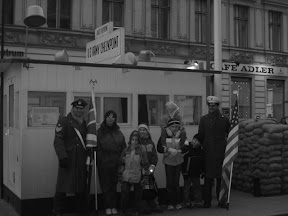 Checkpoint Charlie (19)_jpg.jpg