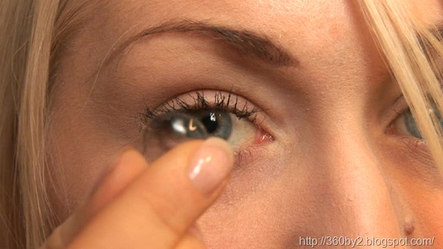 [how-to-remove-contact-lenses[8].jpg]