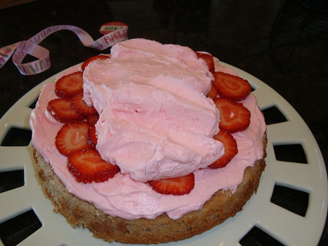 strawberry cake 038