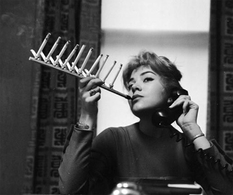 cigarette-pack-holder cigarette-pack-holder