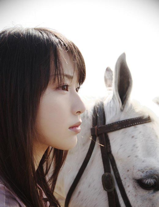 Erika Toda Photos
