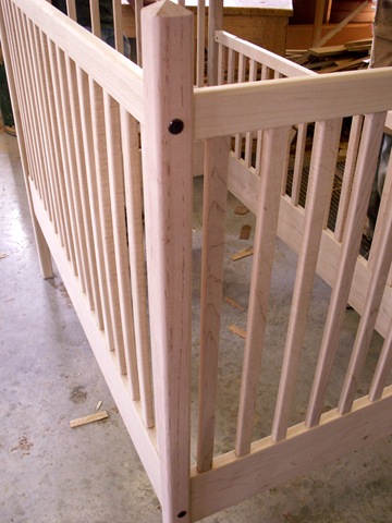 [Building the Baby Crib_0001[5].jpg]