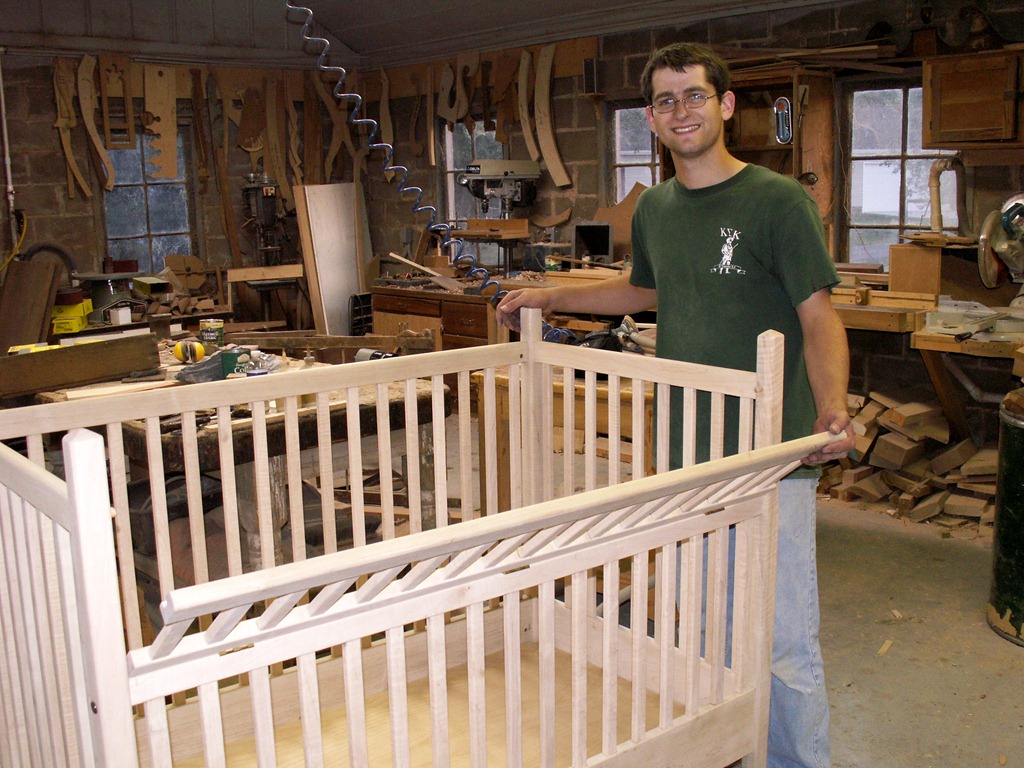 [Building the Baby Crib[4].jpg]