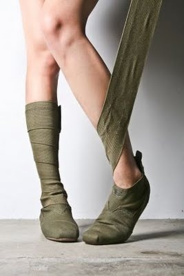 [toms_wrap_boots5.jpg]