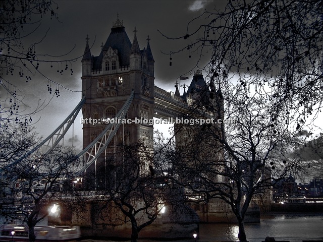[London Bridge HDR[9].jpg]