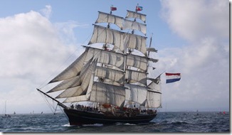 Stad-Amsterdam-crossing-the-start-line-1 Stad-Amsterdam-crossing-the-start-line-1
