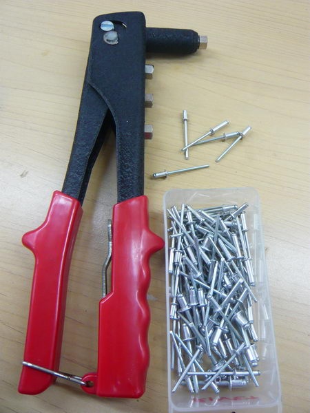 rivet 4 rivet 4