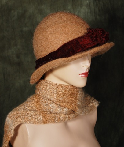 [rocky's hat and scarf 1[6].jpg]