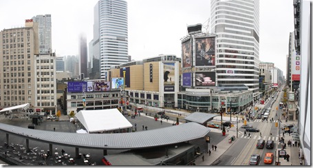 torontodundassquarepanorama