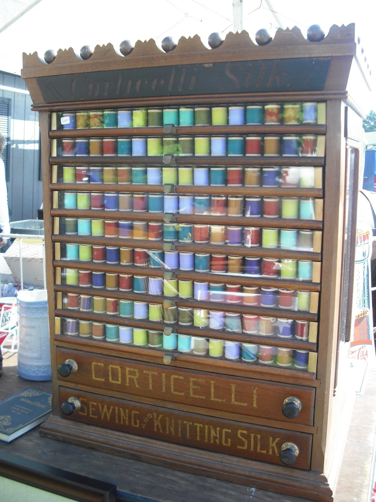 [Brimfield+016.jpg]