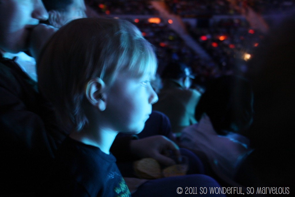[toy-story-3-on-ice-0307.jpg]