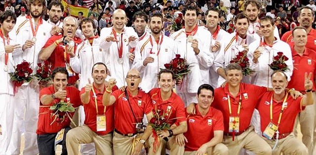 [plata-baloncesto-espana-eeuu-pekin-juegos[3].jpg]