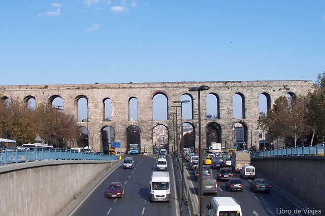 [Acueducto de Estambul[2].jpg]