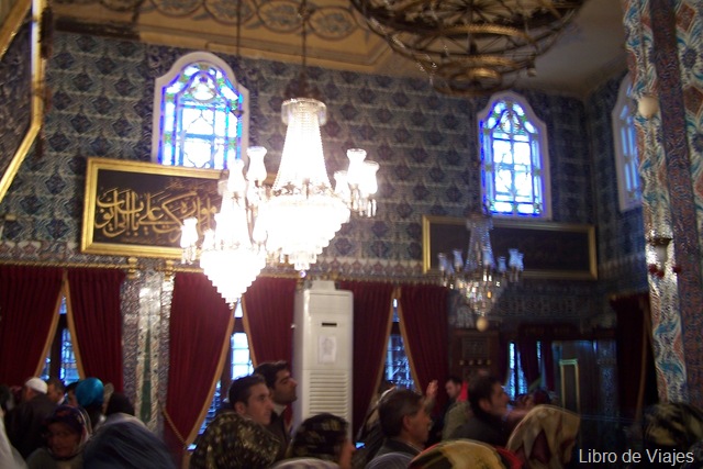 [Interior del Mausoleo de la Mezquita de Eyüp[1].jpg]