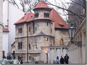 Sinagoga Judía que alberga el Museo Judío de la historia de los Judíos en Praga