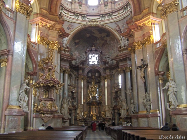 [Interior de la Iglesia de San Nicolás[2].jpg]