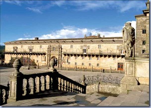 Fachada del Parador de Santiago visto desde la Catedral