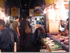 13Japan-FishMarket 002