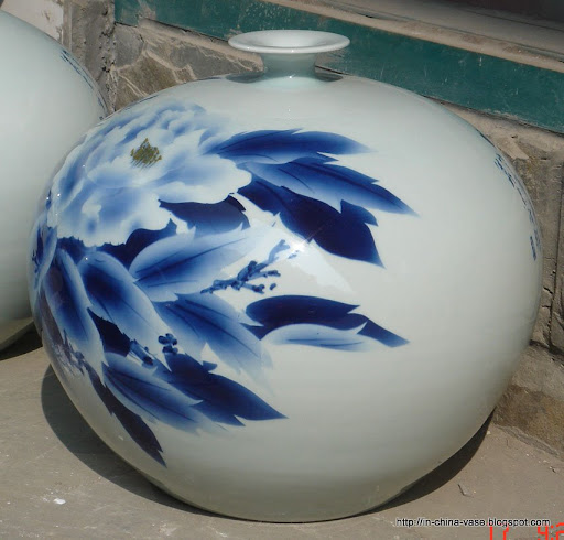 In china vase:china-29073