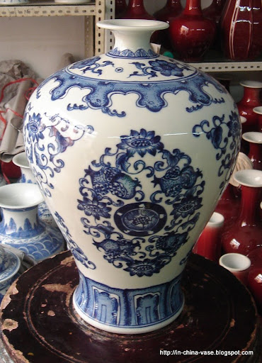 In china vase:china-29505