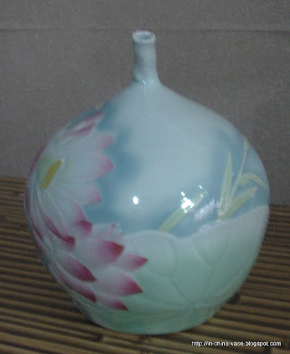 In china vase:in-29405
