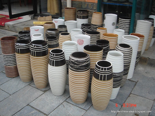 In china vase:china-30368