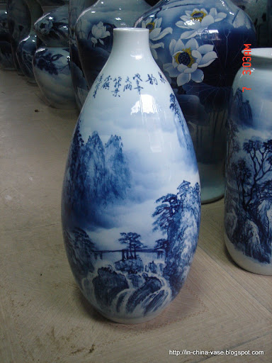 In china vase:IX30787