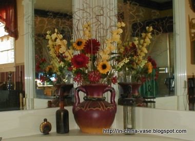 In china vase:vase-30070